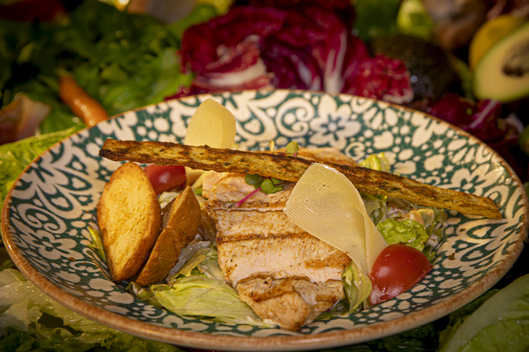 SEZAR SALATA