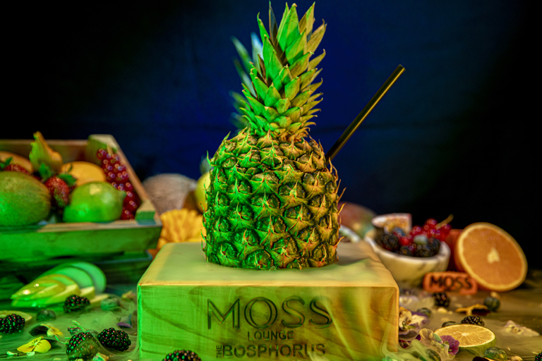 PINEAPPLE PARADISE